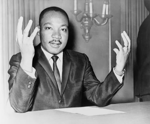 577px-Martin_Luther_King_Jr_NYWTS_6